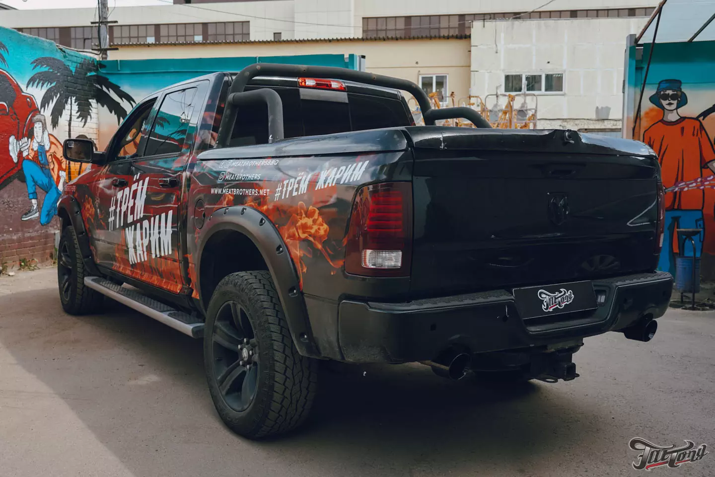 Построили выхлопную систему на RAM 1500 для MEATBROTHERS